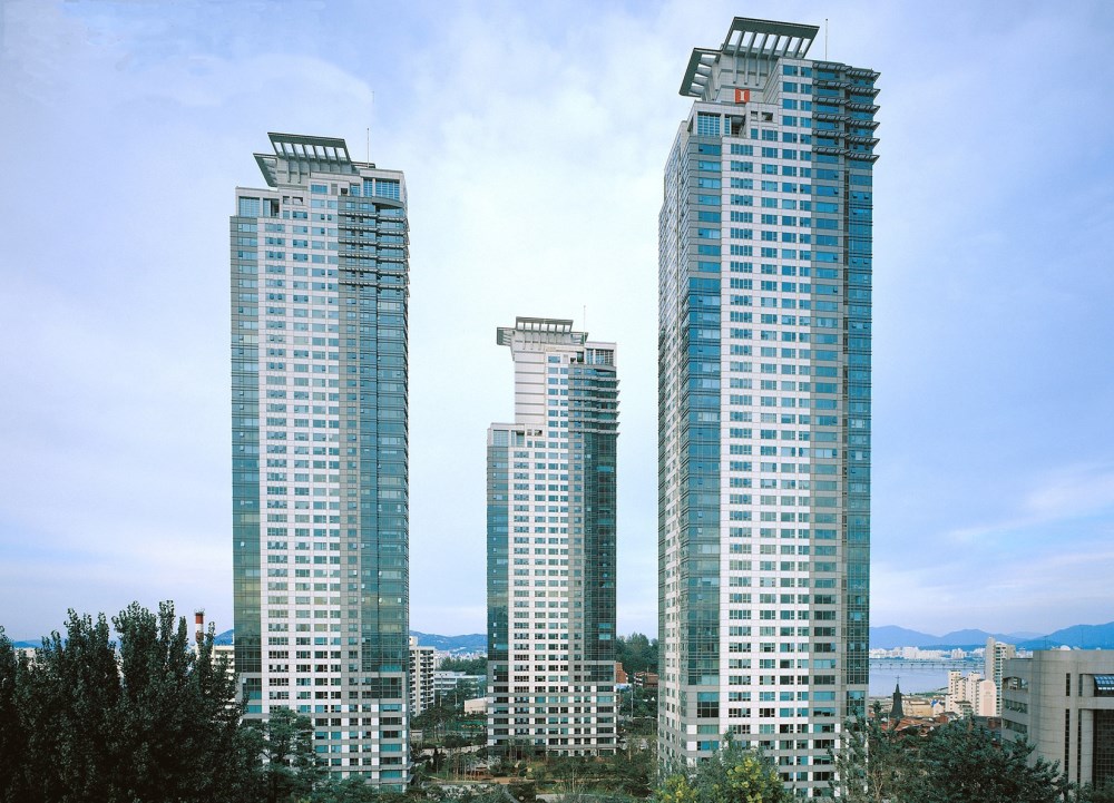 The Trinity Towers (I-Park)